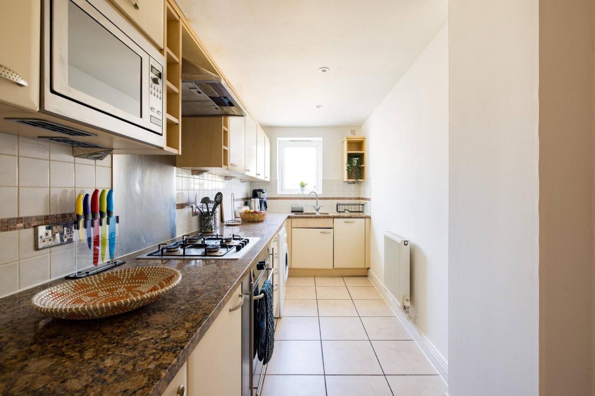 Wild Roses Service Apartments - East India Londra Dış mekan fotoğraf